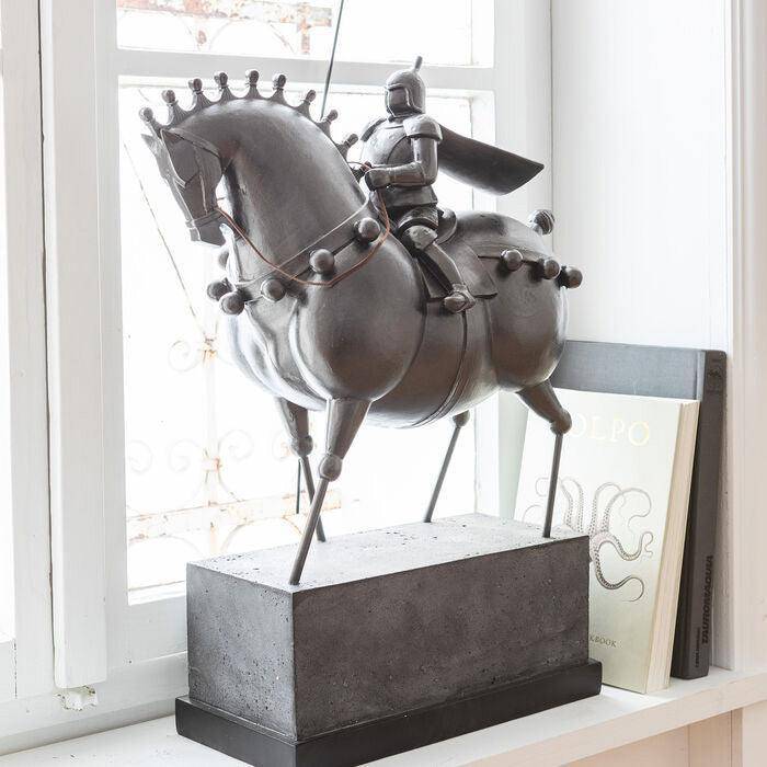 Black Knight Deco Figurine