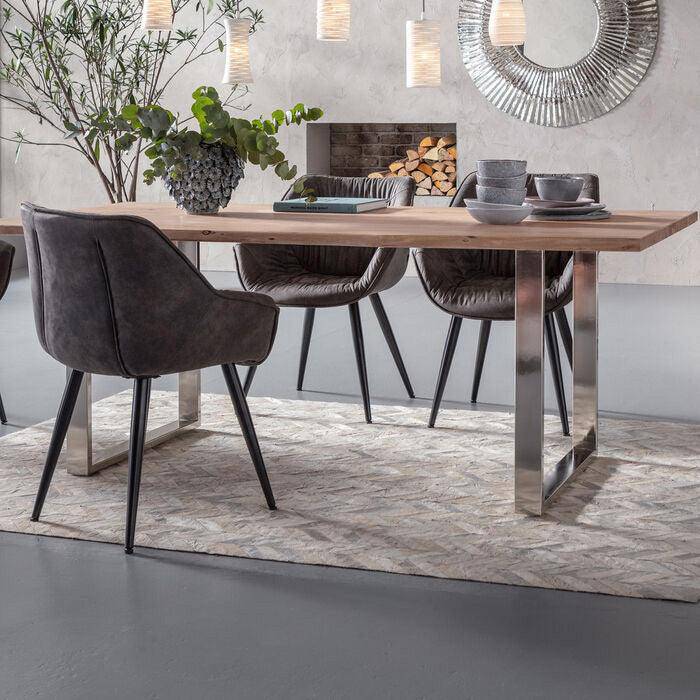 Spike Elegance Leather Carpet