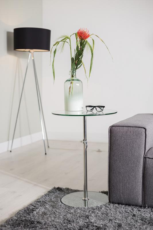 Karena Side Table - WOO .Design