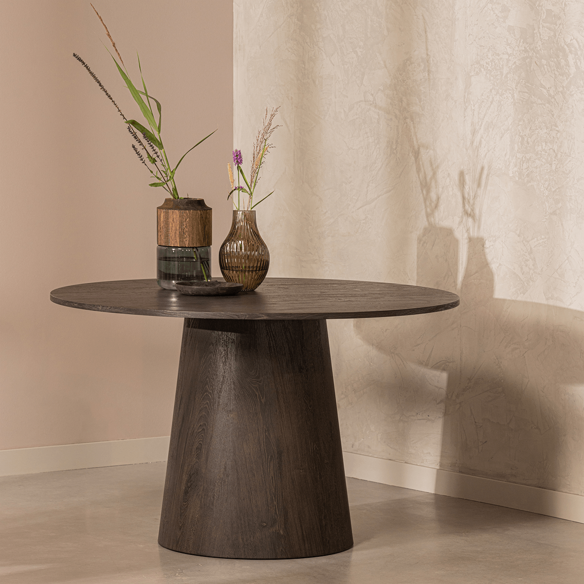 Maan Round Dining Table - WOO .Design