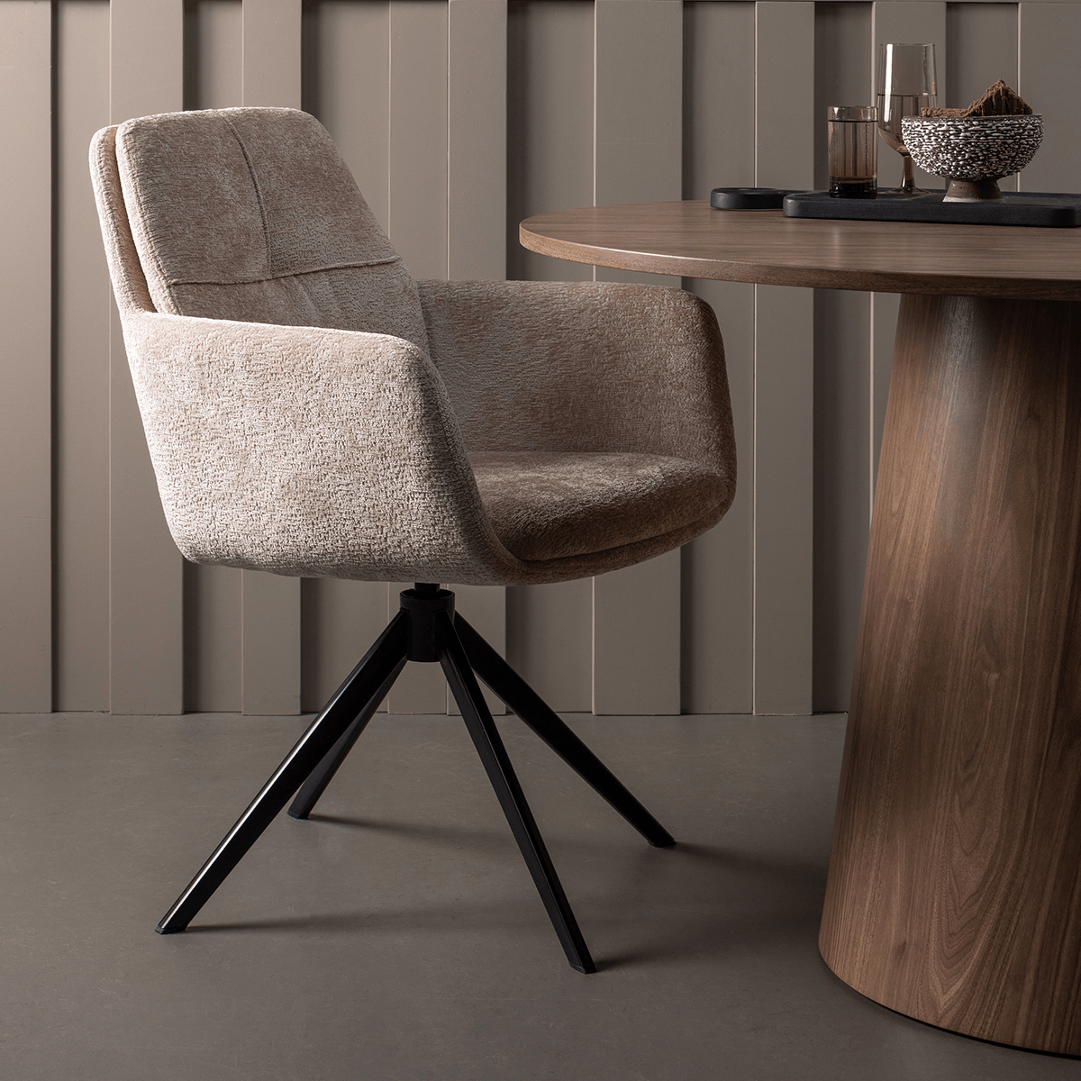 Maan Round Dining Table - WOO .Design