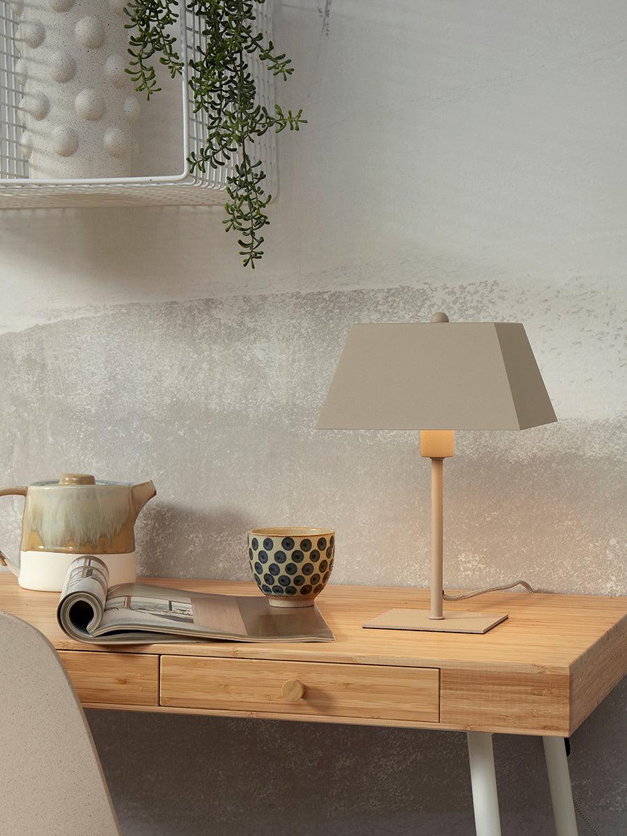 Perth Square Table Lamp - WOO .Design