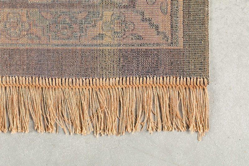 Raz Carpet - WOO .Design