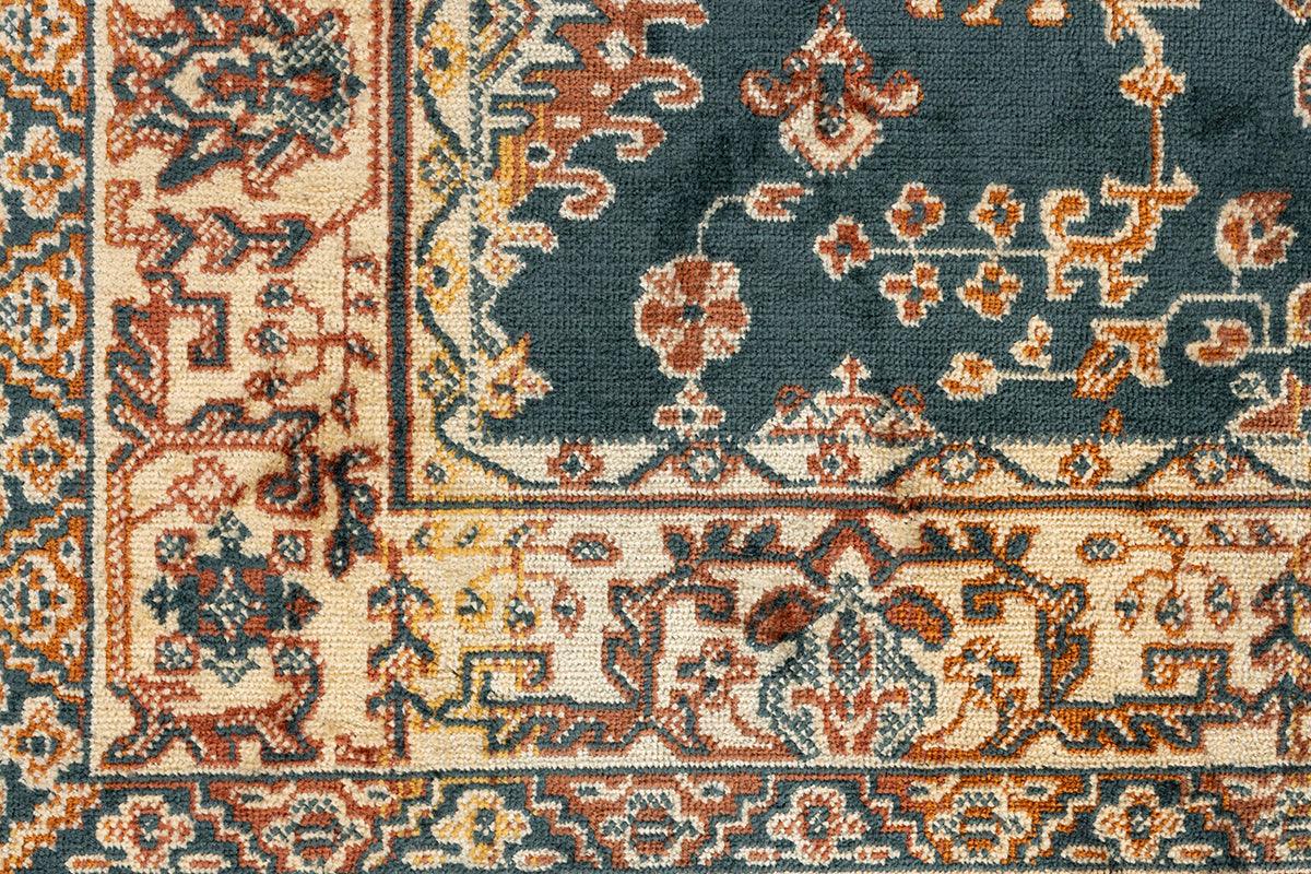Raz Carpet - WOO .Design
