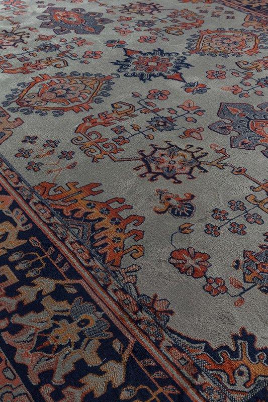 Raz Carpet - WOO .Design