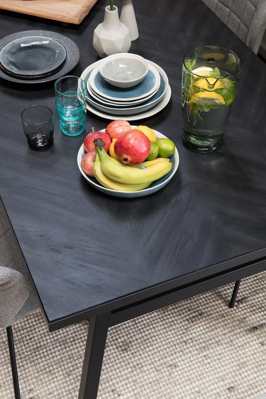Seth Table - WOO .Design