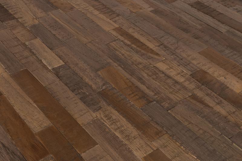 Suri Table - WOO .Design