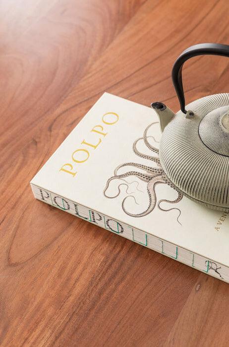 Symphony Table - WOO .Design