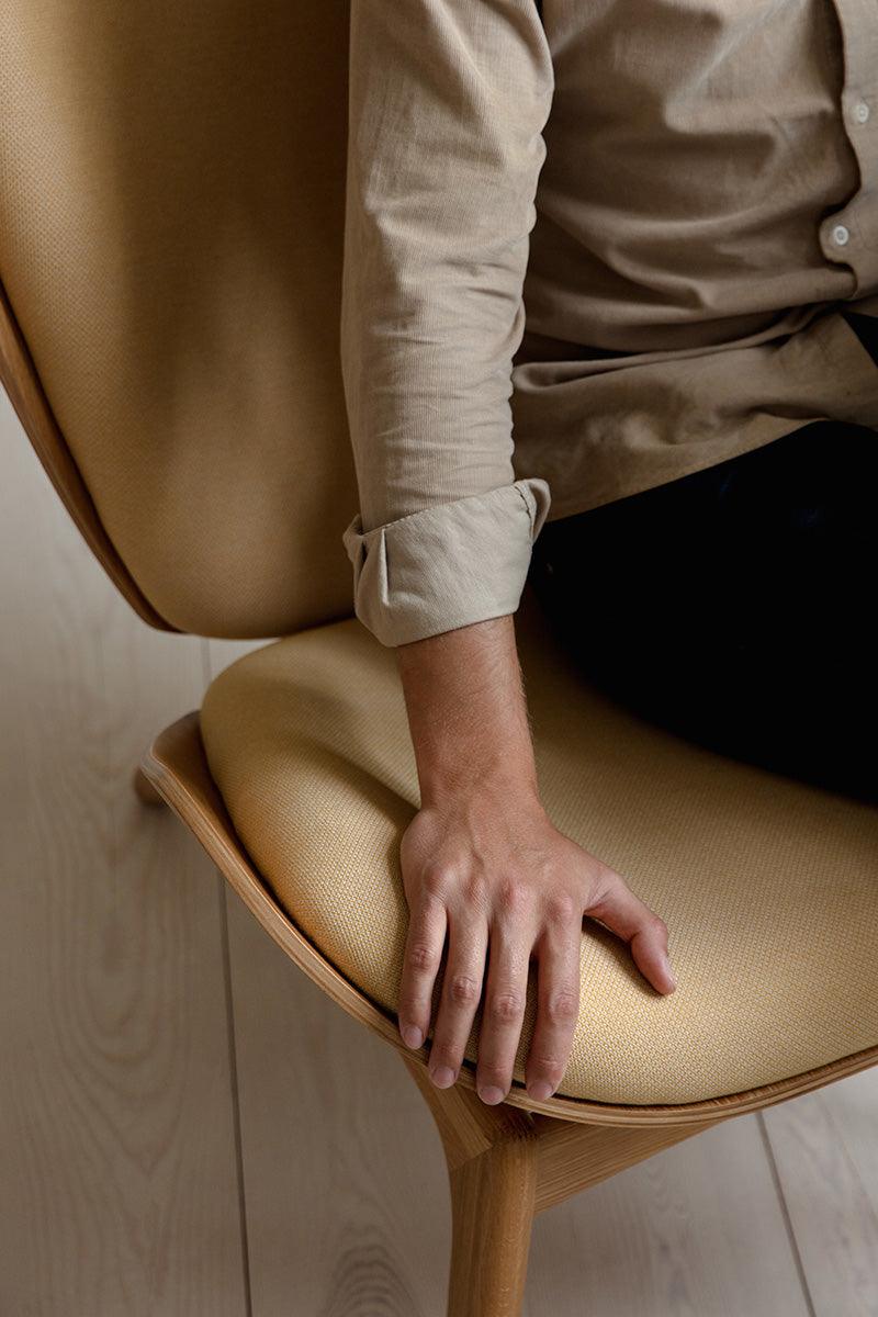 The Reader Horizons Wing Chair - WOO .Design