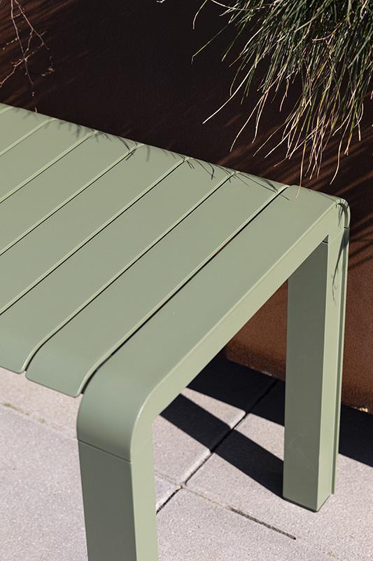 Vondel Garden Bench - WOO .Design