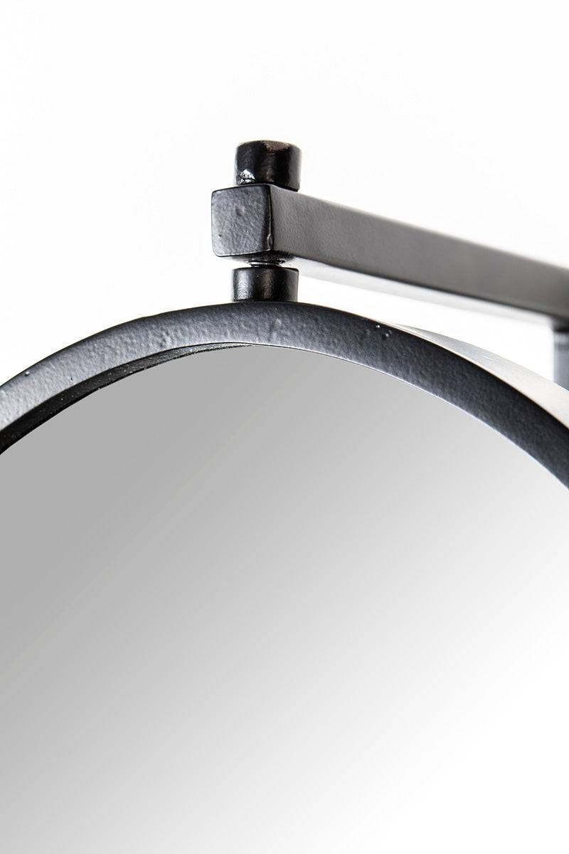 Lara Mirror