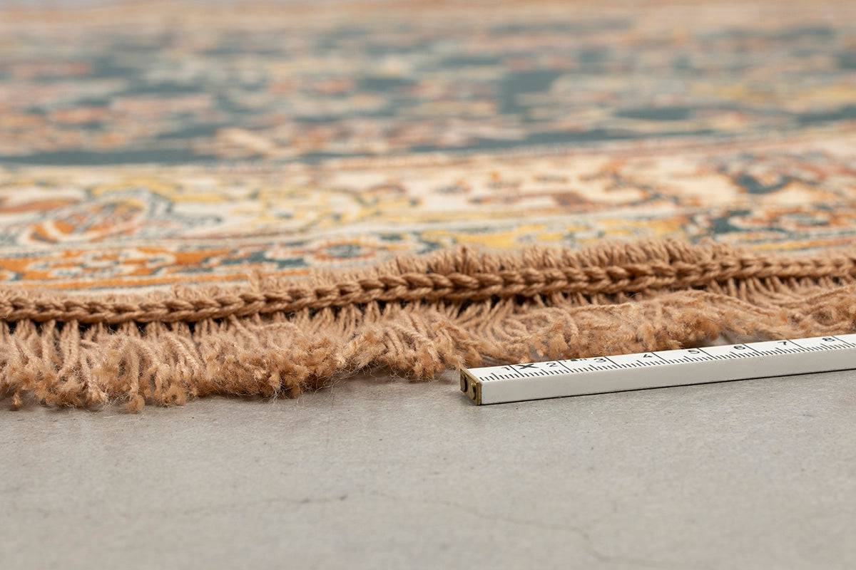 Raz Round Carpet