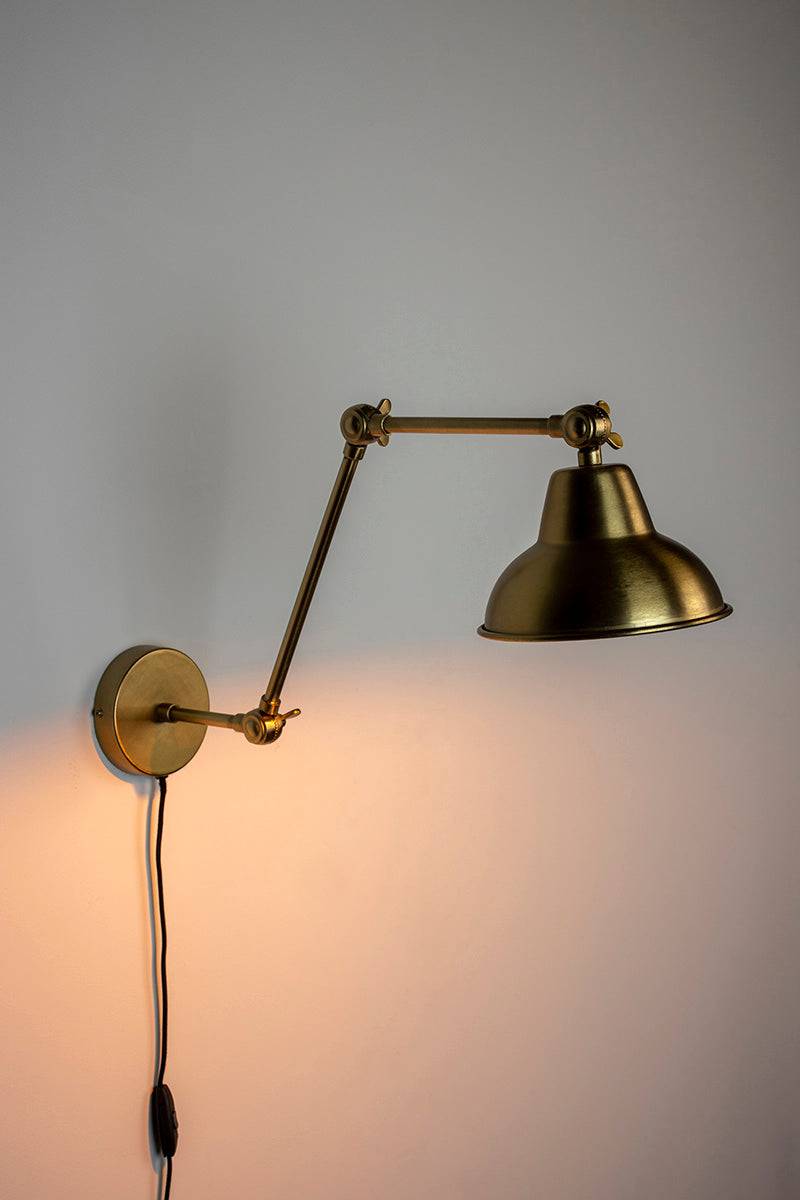 Xavi Wall Lamp
