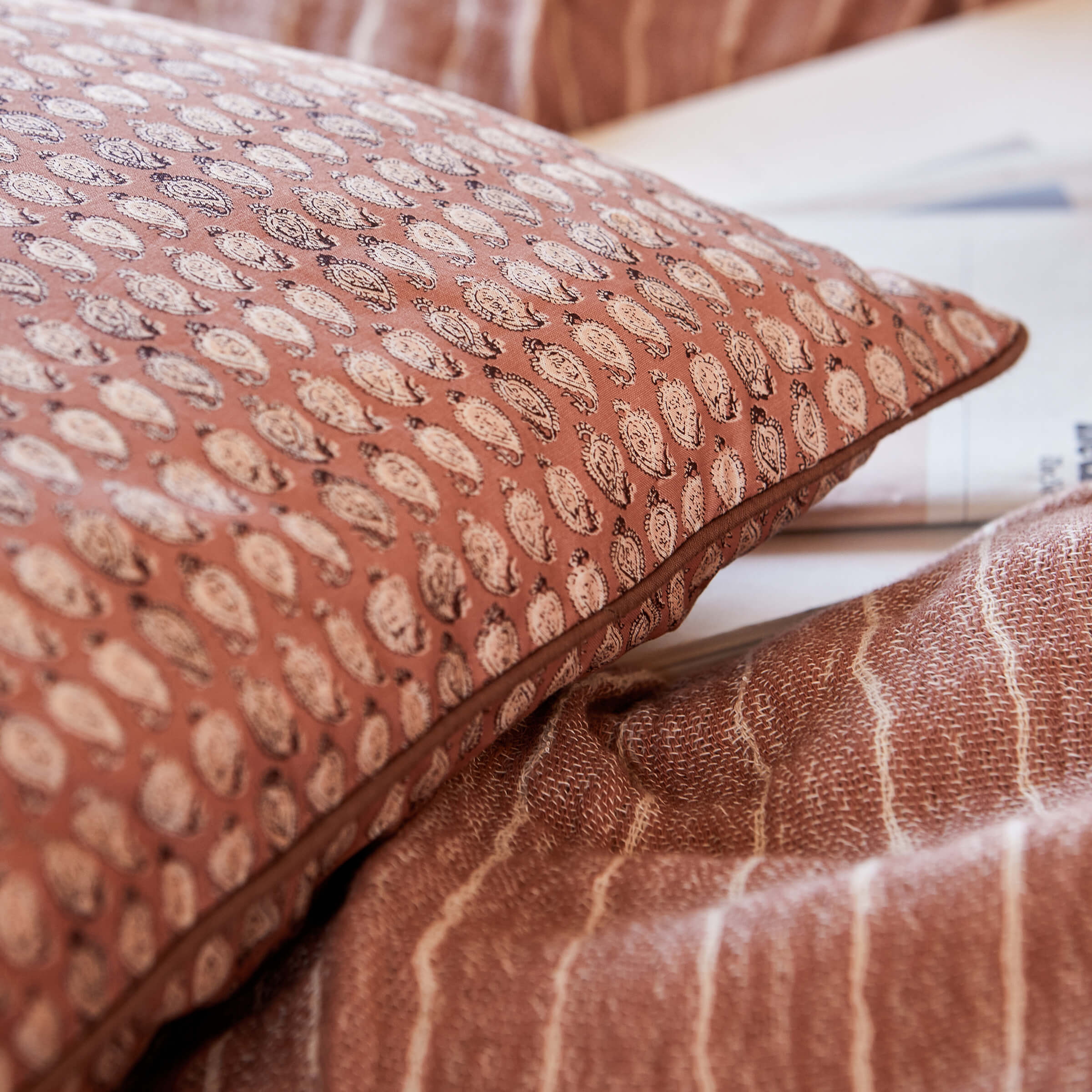 Cushions & Blankets - WOO .Design