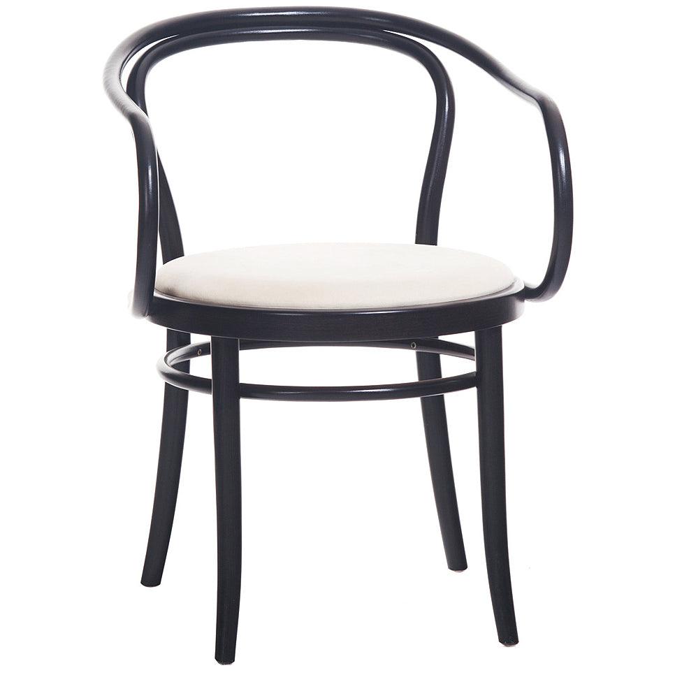 30 Upholstered Armchair - WOO .Design