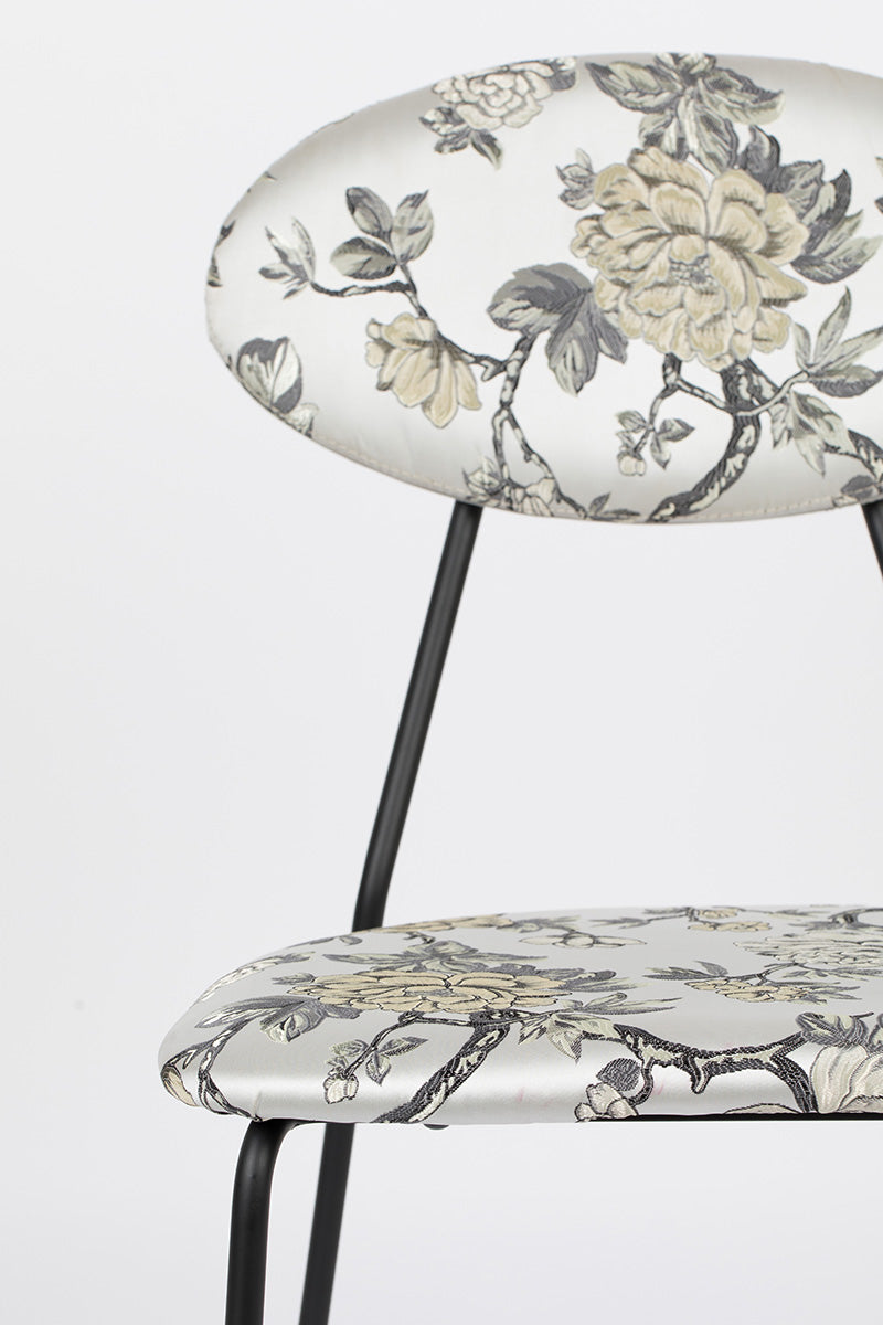 Kiss The Froggy Flowers Chair