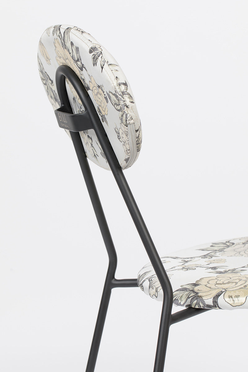 Kiss The Froggy Flowers Chair