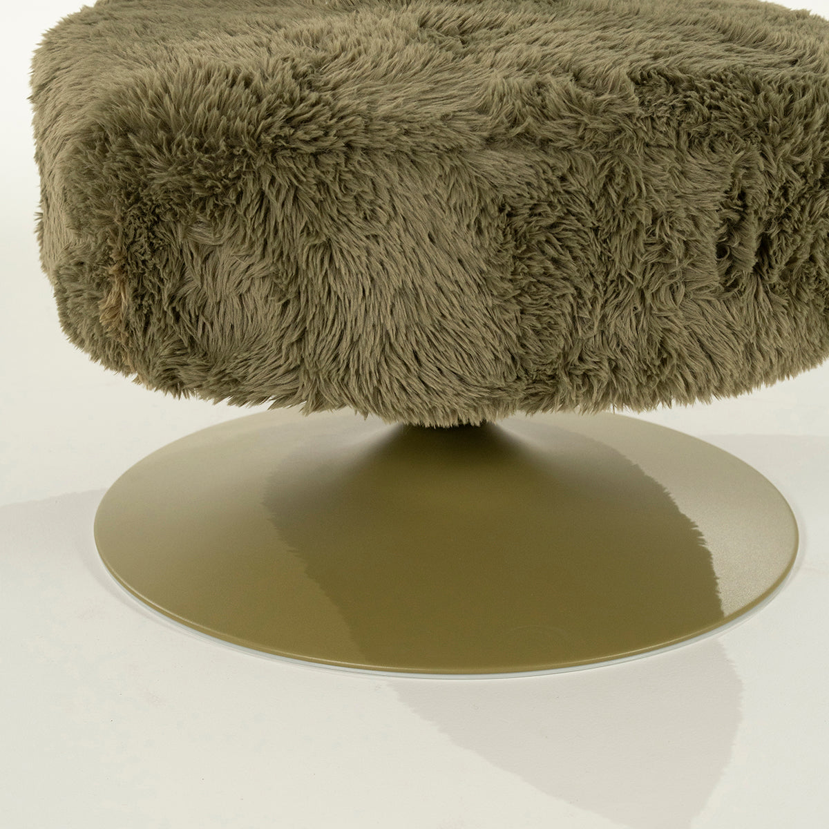 Furlo Swivel Lounge Chair