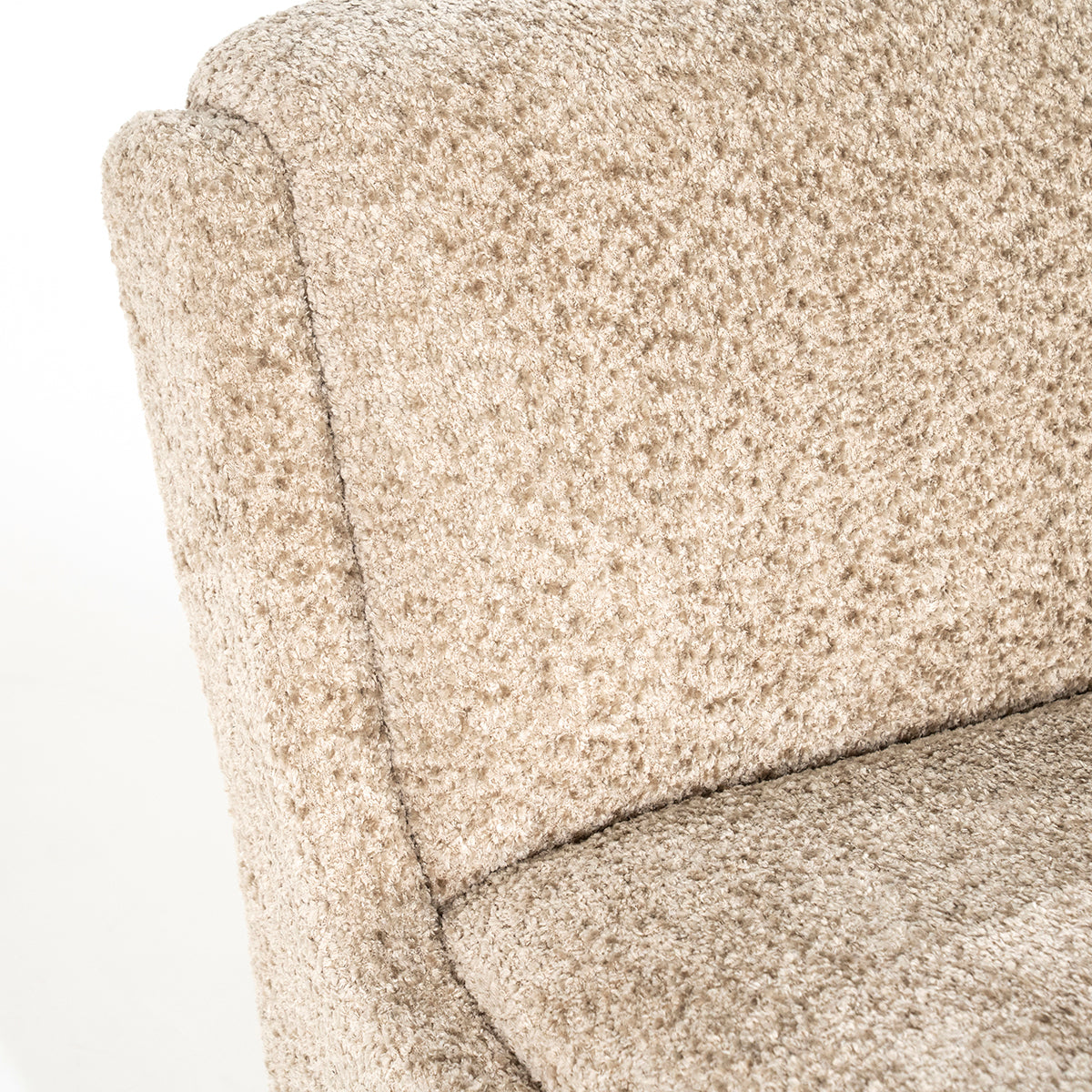Omla Lounge Chair