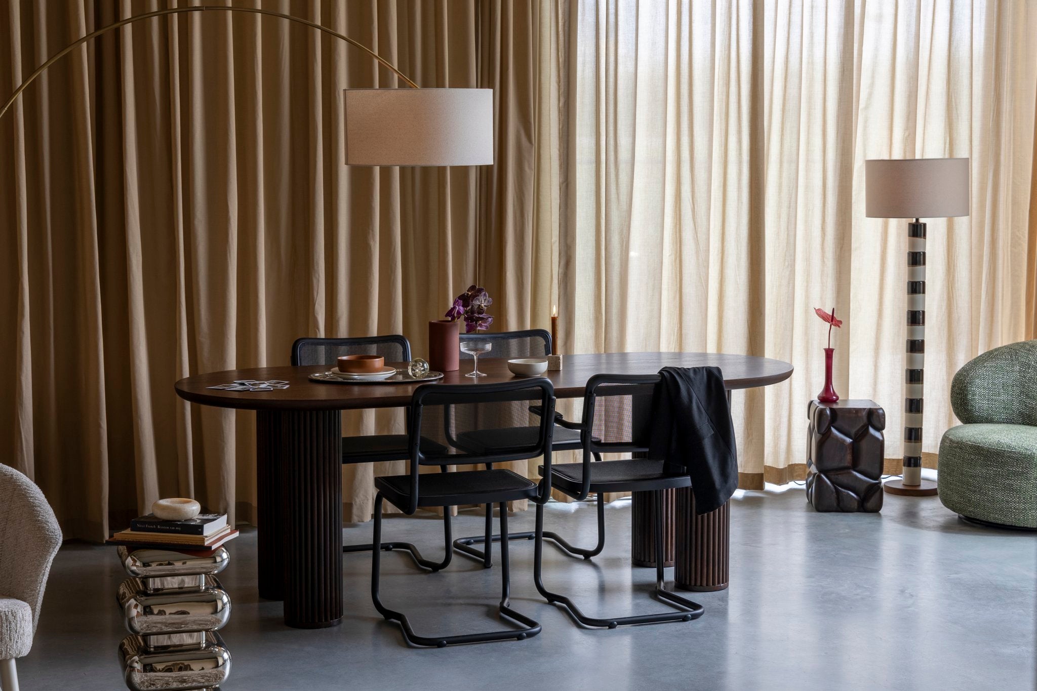 Carree Black Armchair