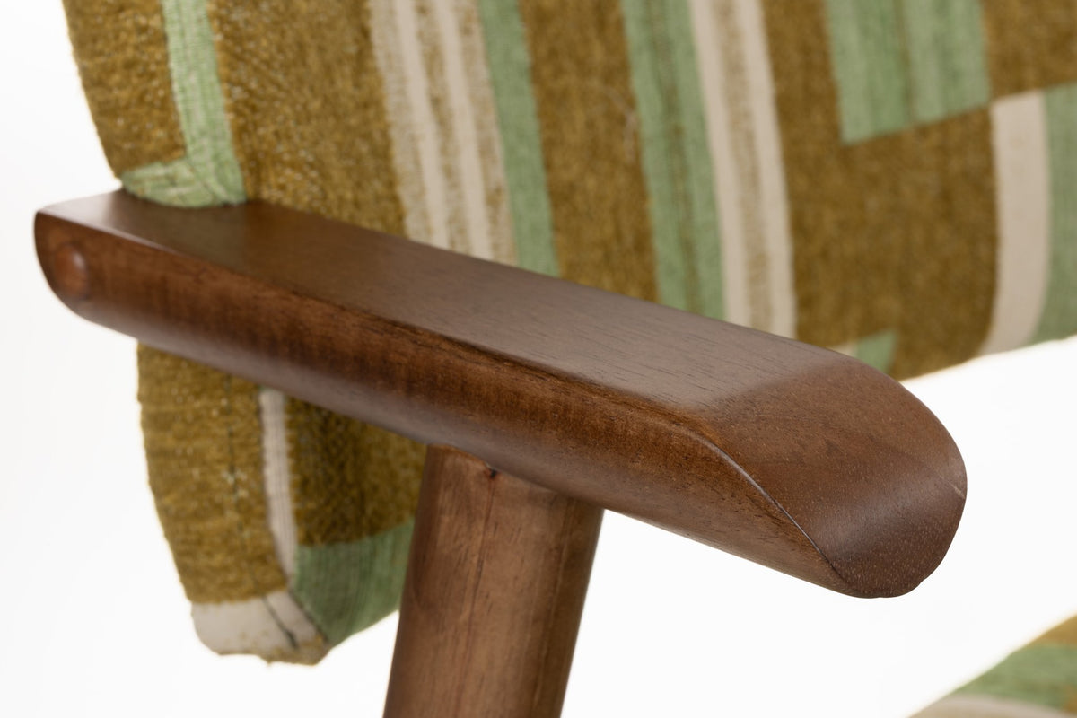 Sara Chair