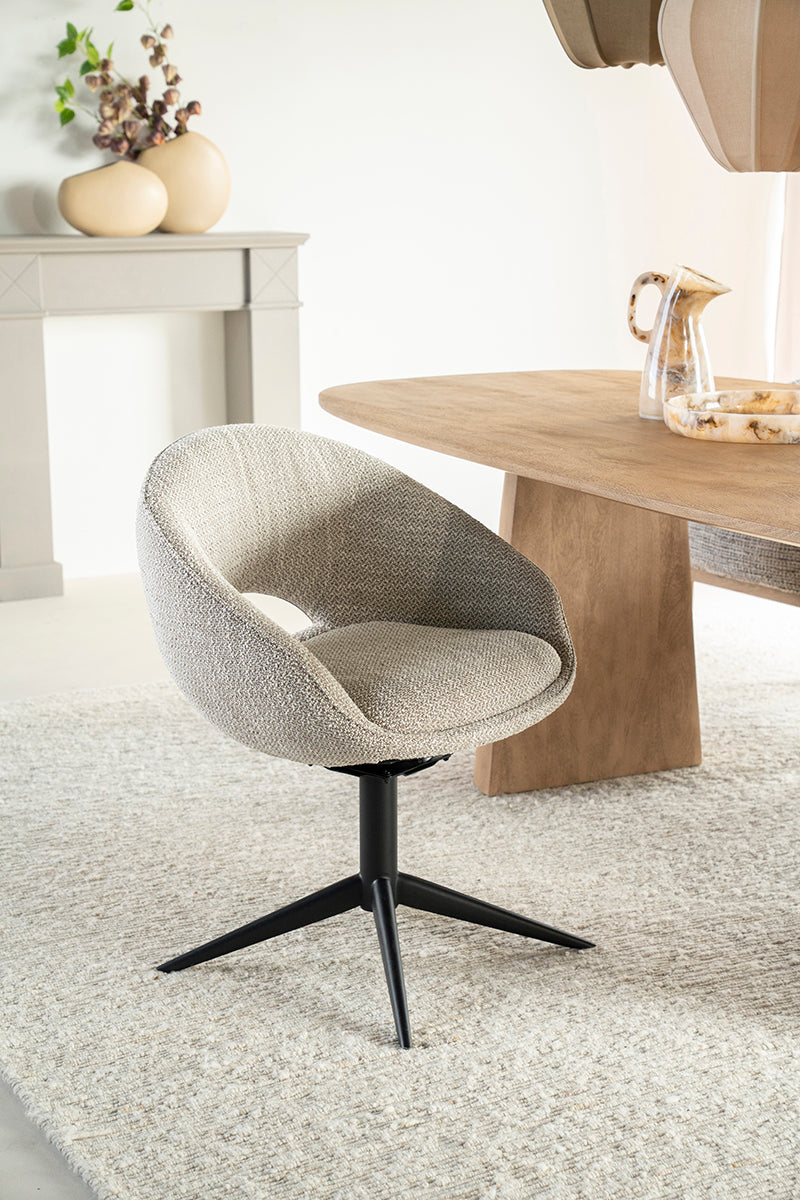 Nol Tova Chair