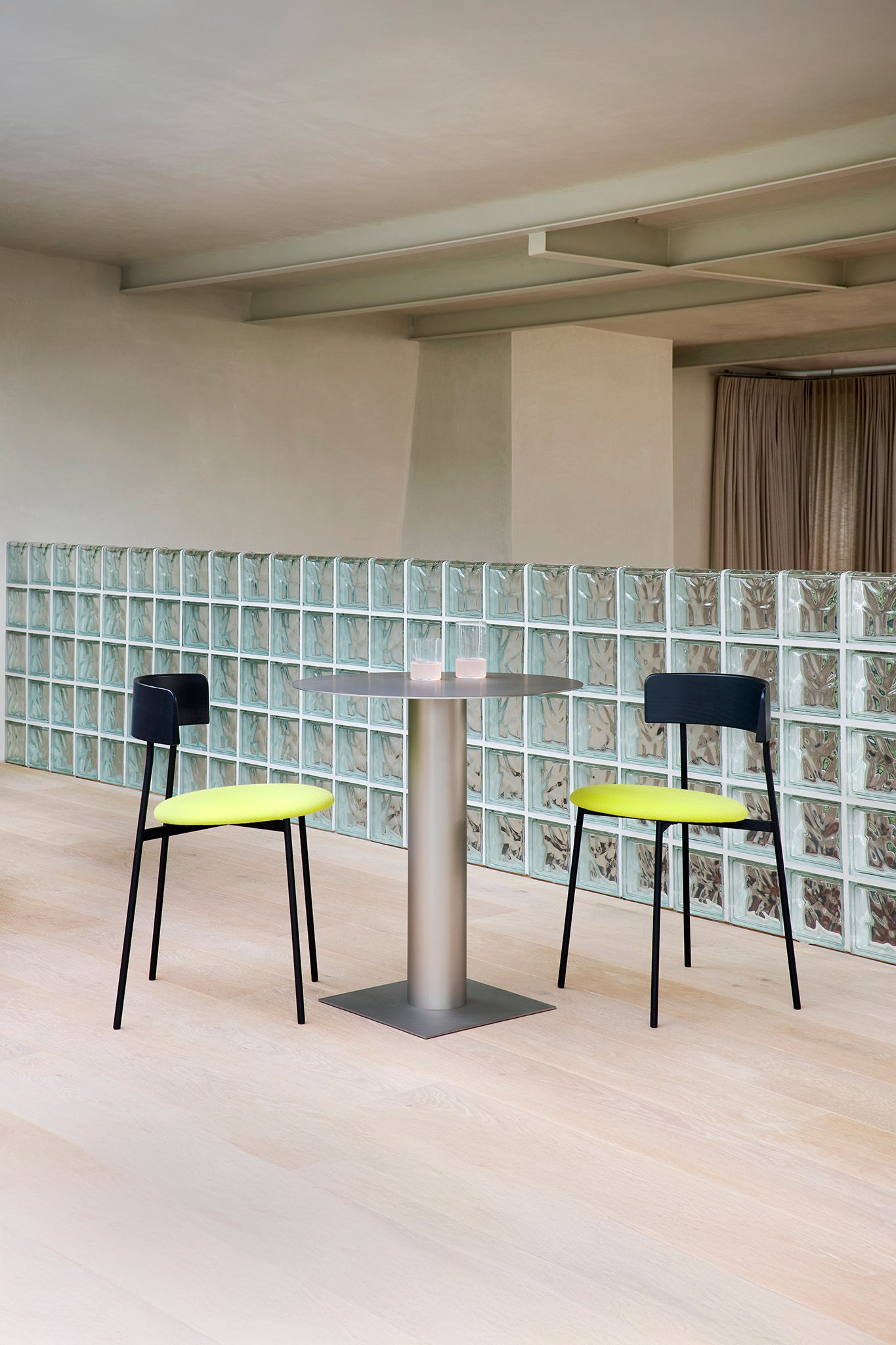Kit Bistro Table