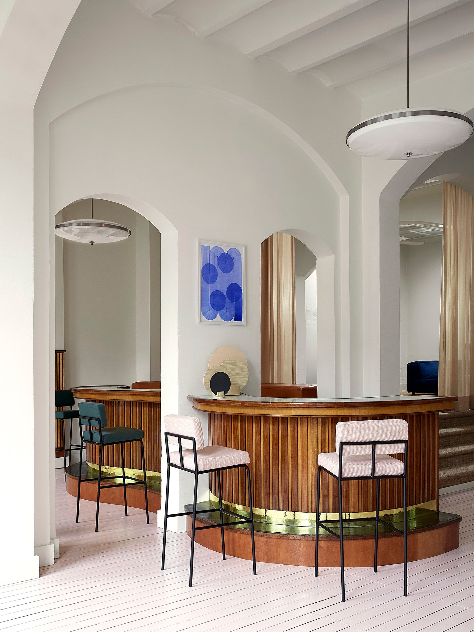 Monday Counter Stool