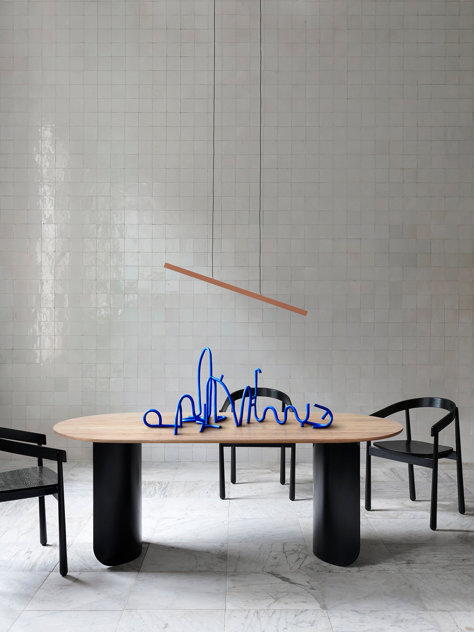 Plateau Oval Dining Table