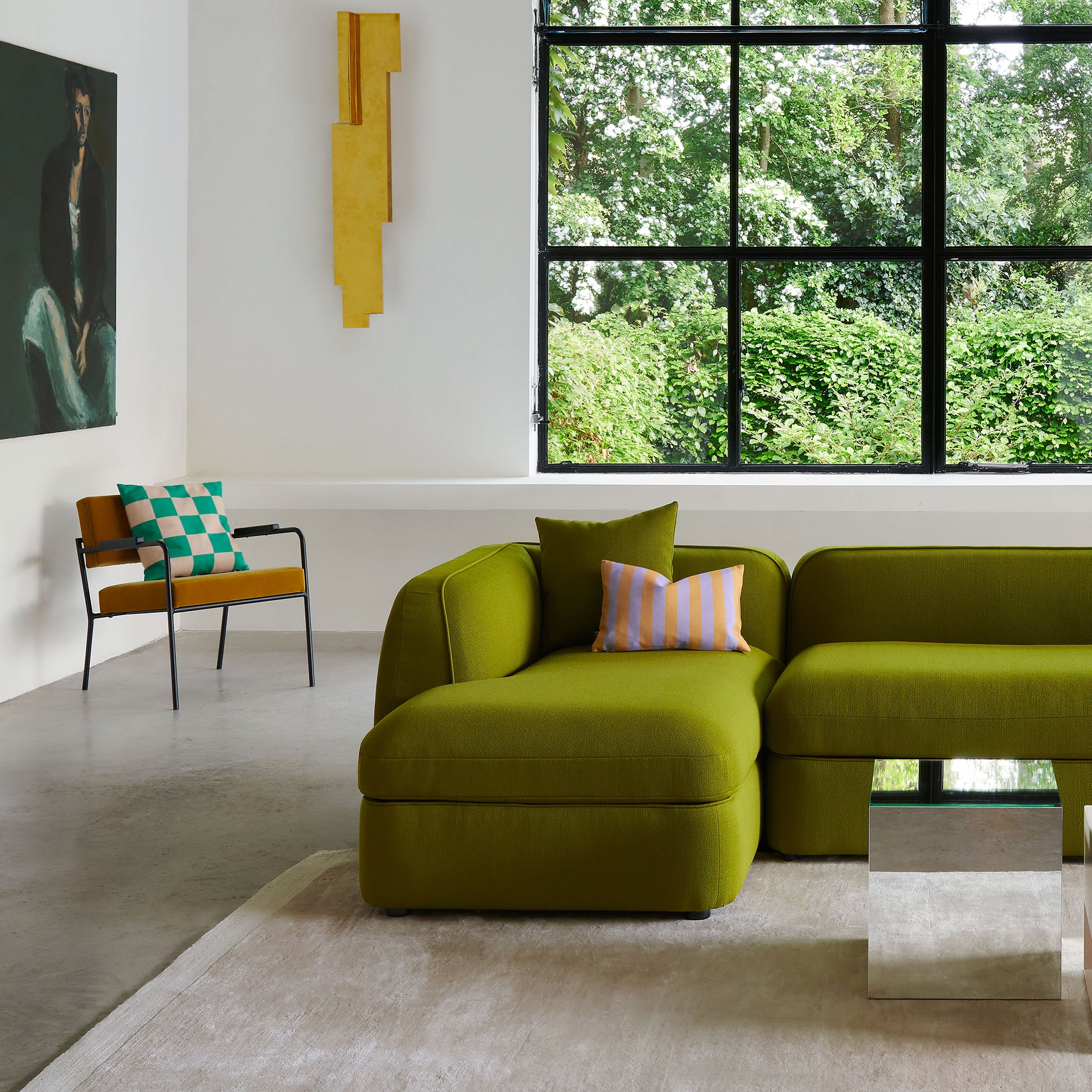 Monday Lounge Chair with Arms