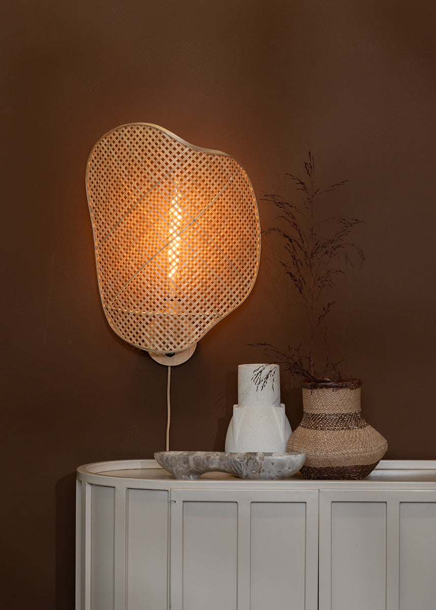 Kinabalu Wall Lamp