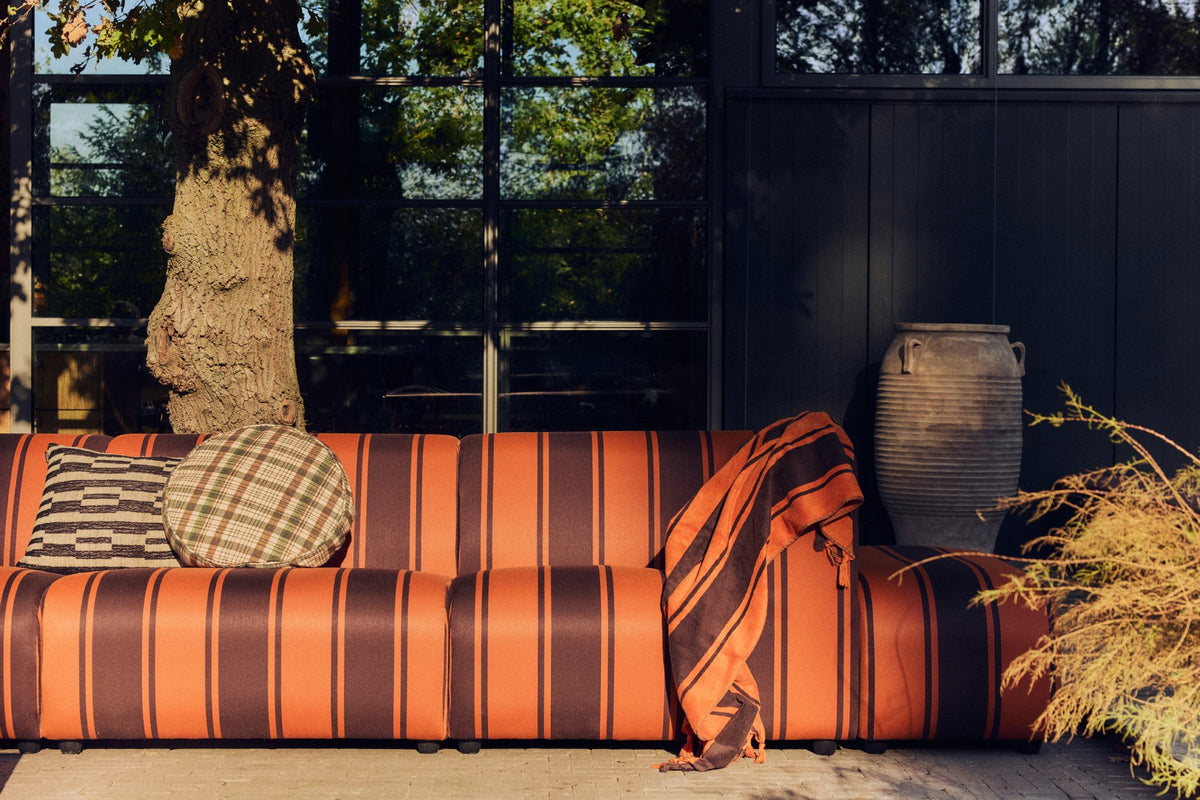 Bronco Outdoor Couch - Element Right End