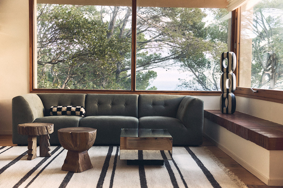 Vint Couch - Element Left