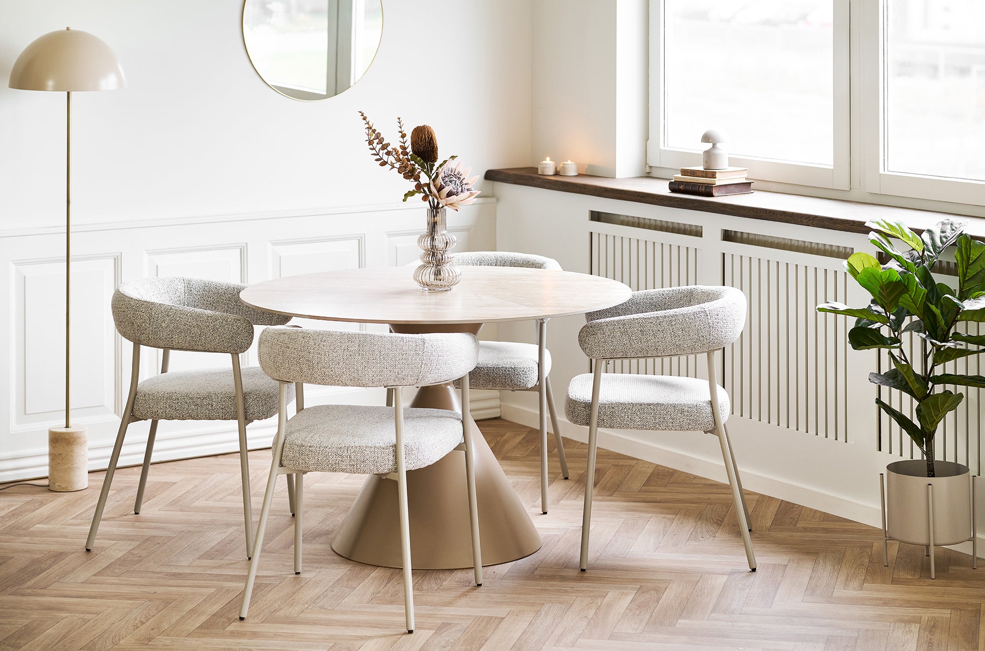 Annecy Dining Table