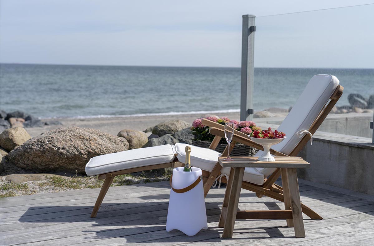 Arrecife Teak Wood Deck Chair with Cushion