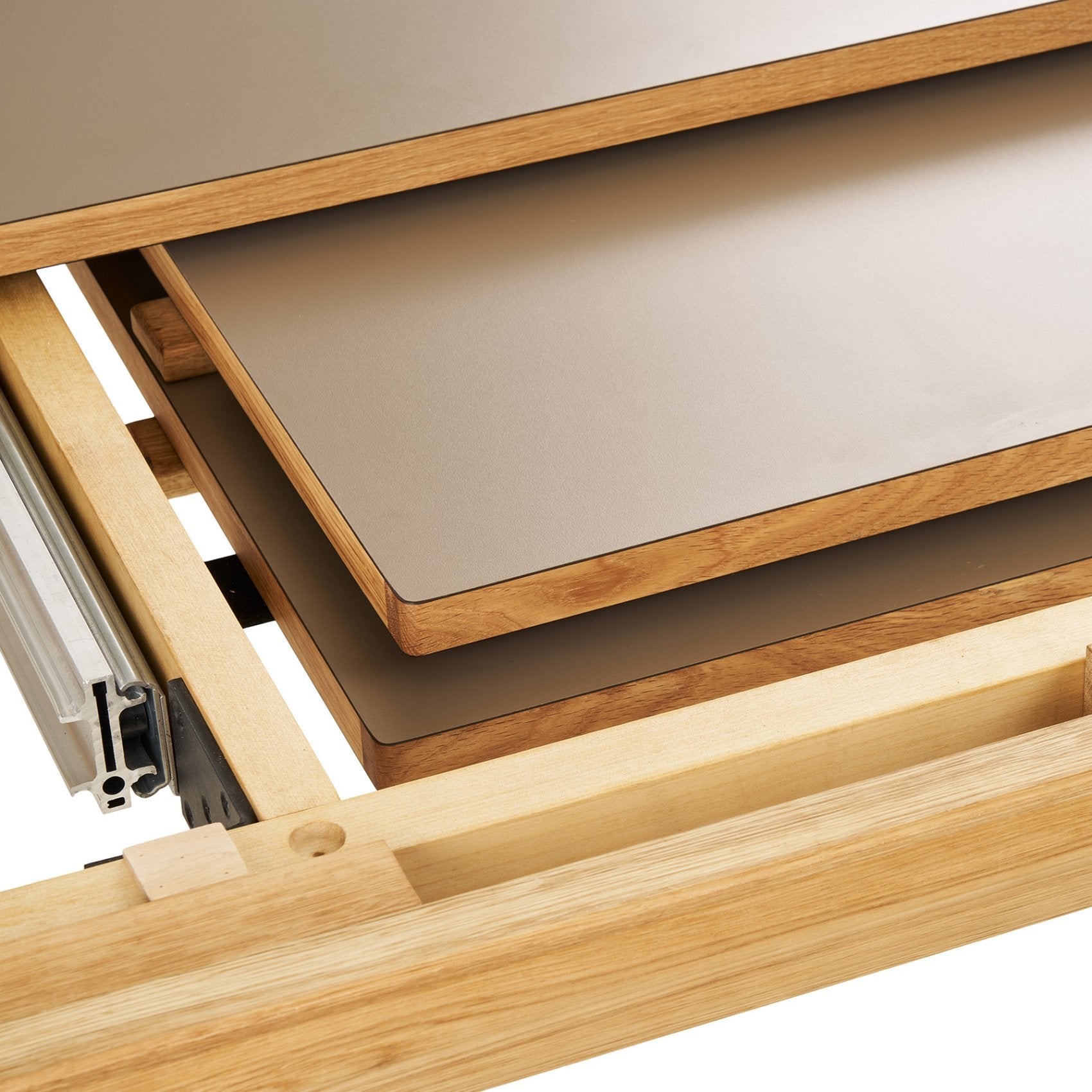 Bowen Extendable Dining Table