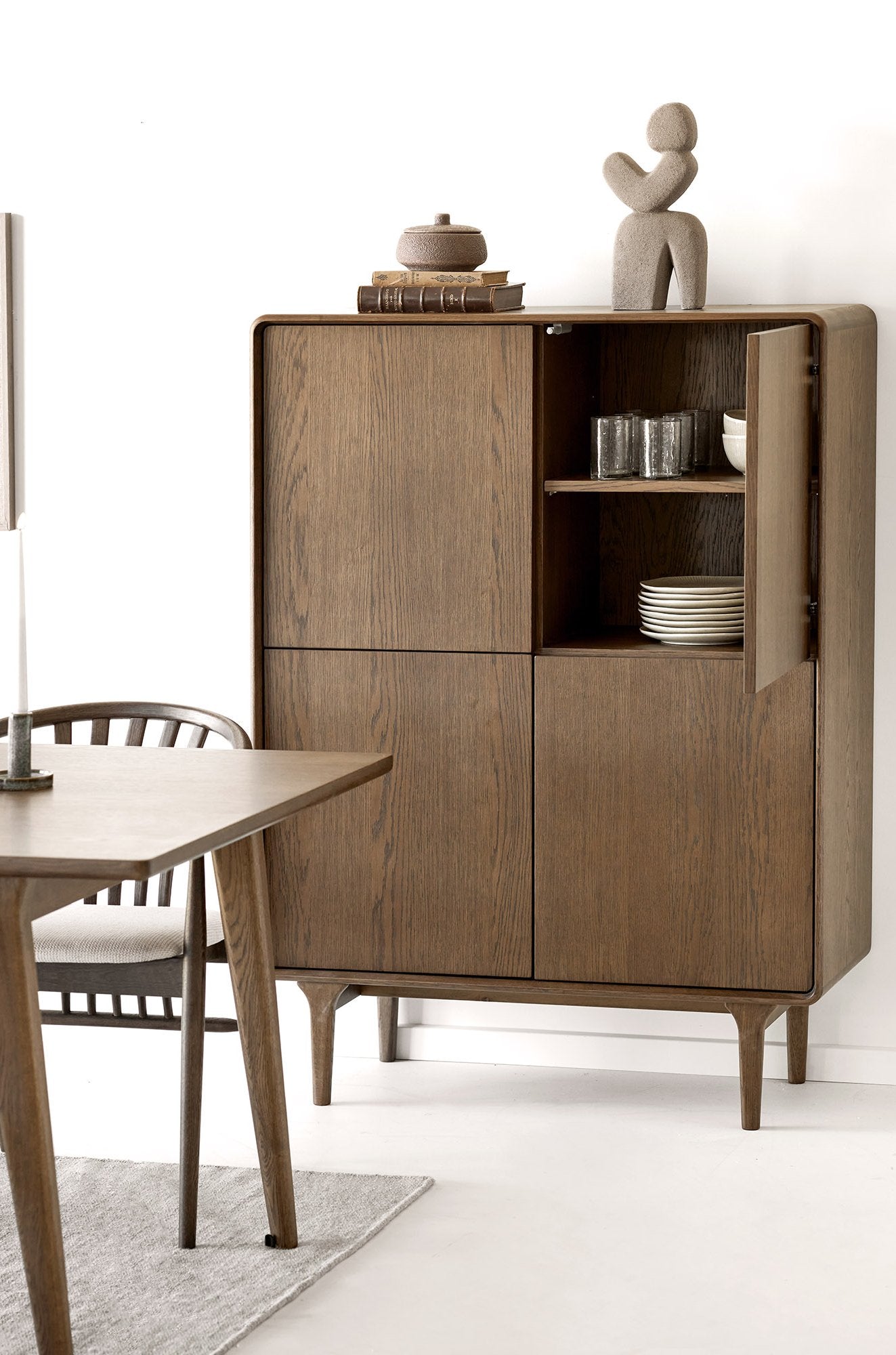 Darwin Cabinet