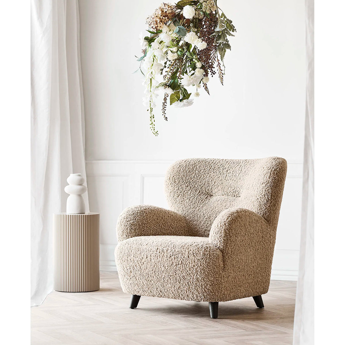 Lunaro Light Brown Lounge Chair