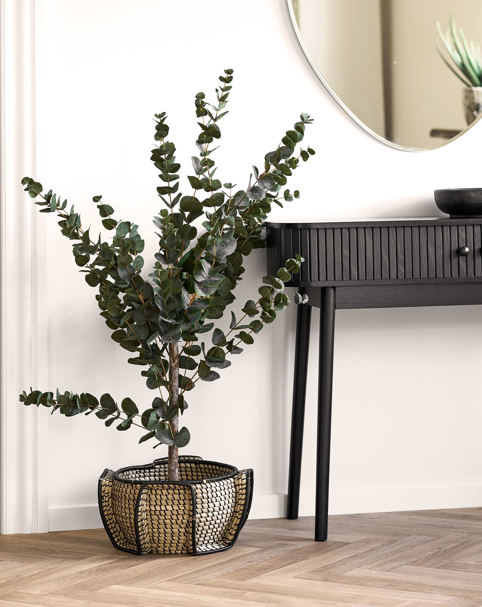 Nikko Console Table