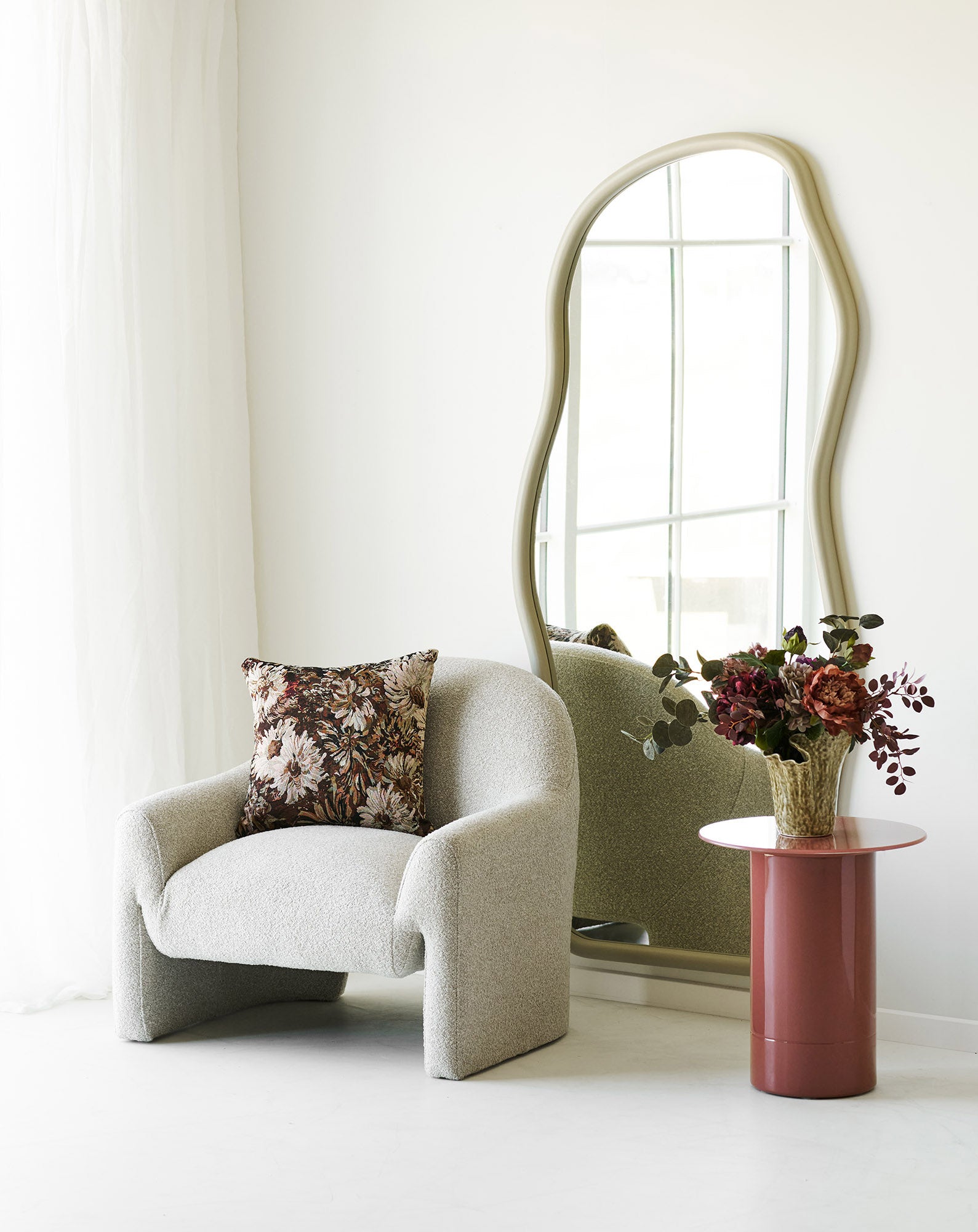 Zahara Lounge Chair