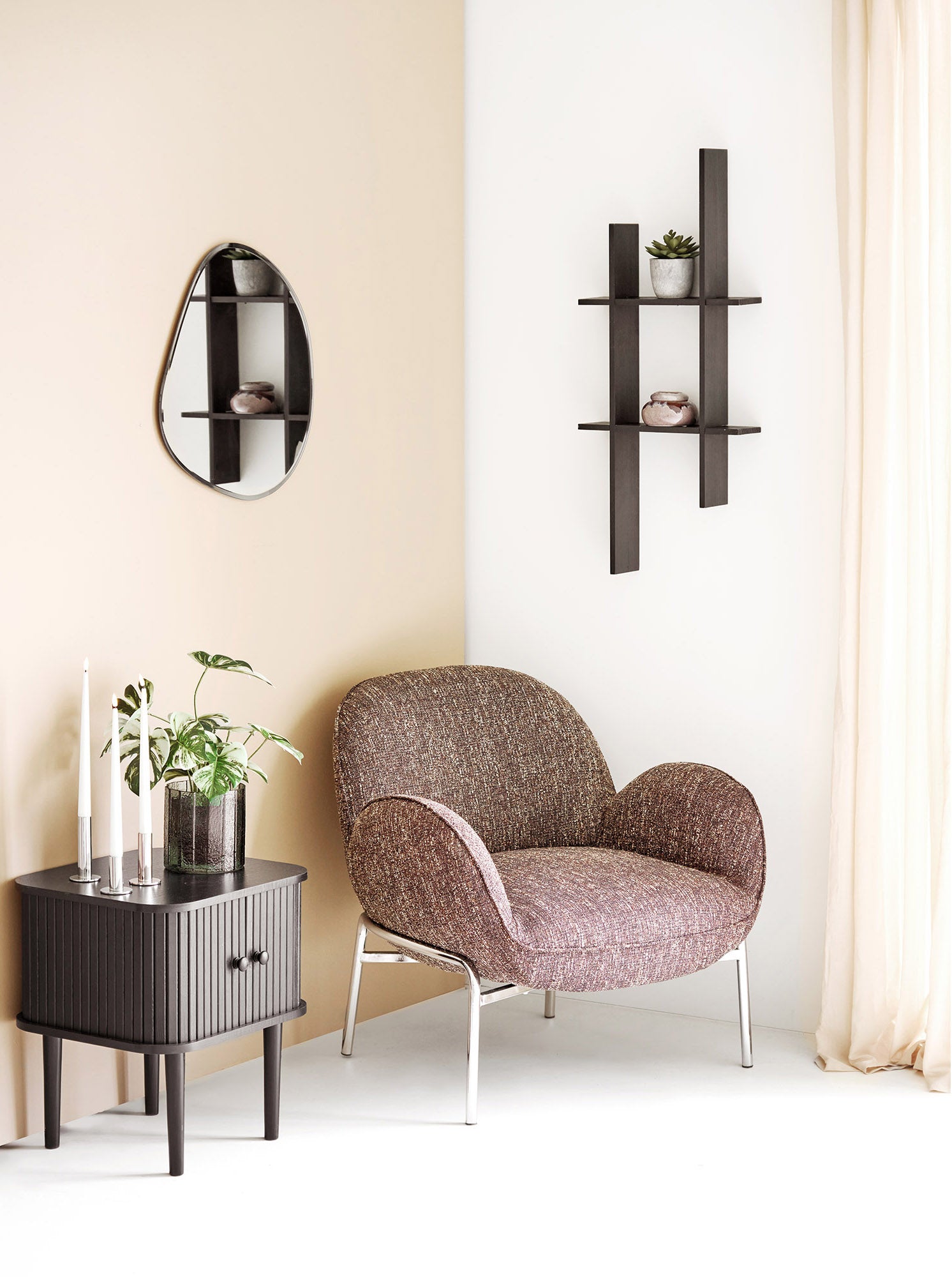 Zomba Lounge Chair