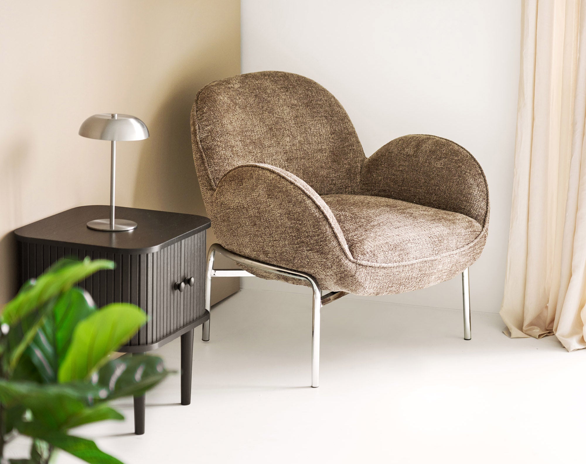 Zomba Lounge Chair