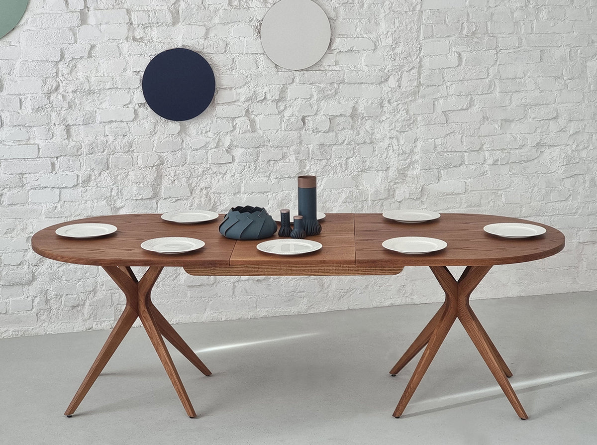 Juubi Oval Dining Table