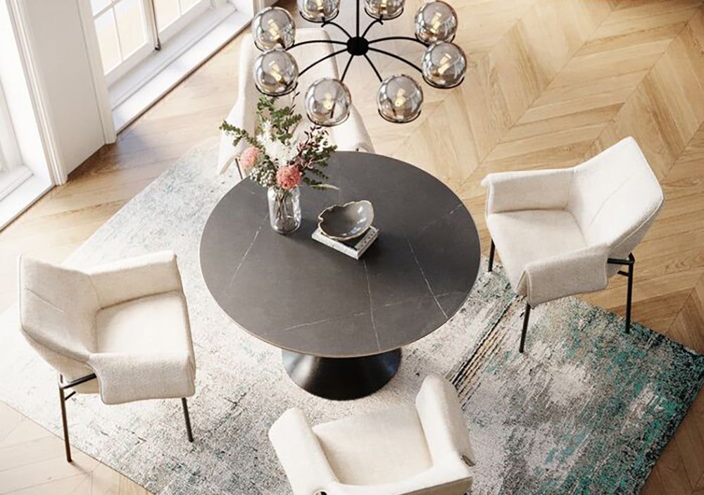 Grande Possibilita Black Round Table