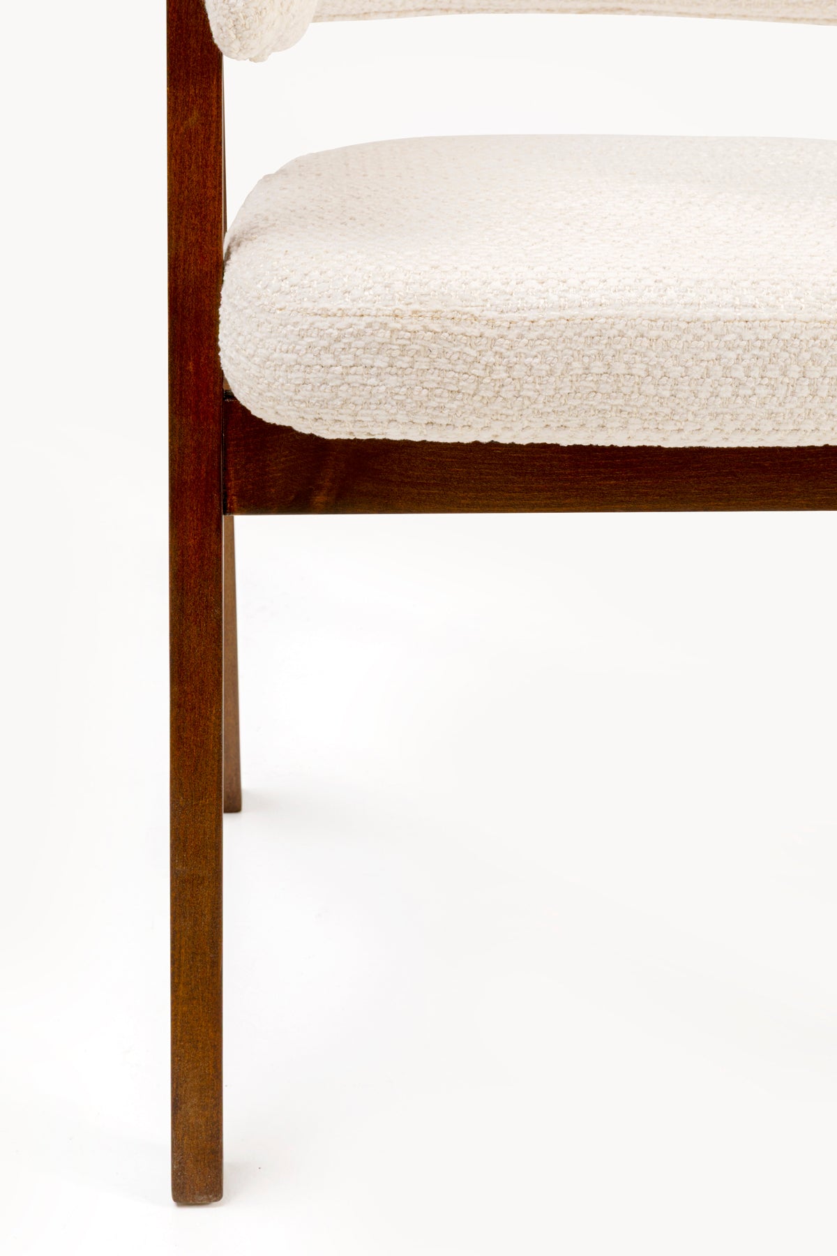 Jonte Boucle Chair with Armrest