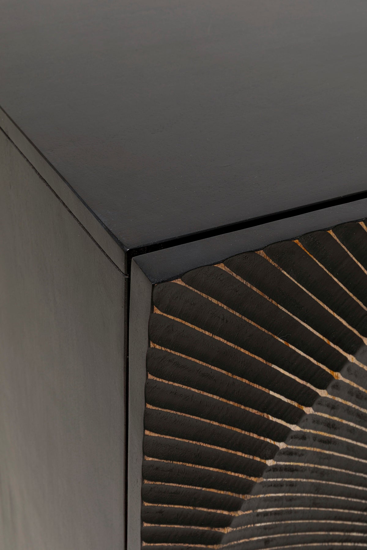 Madeira Mango Wood Dresser