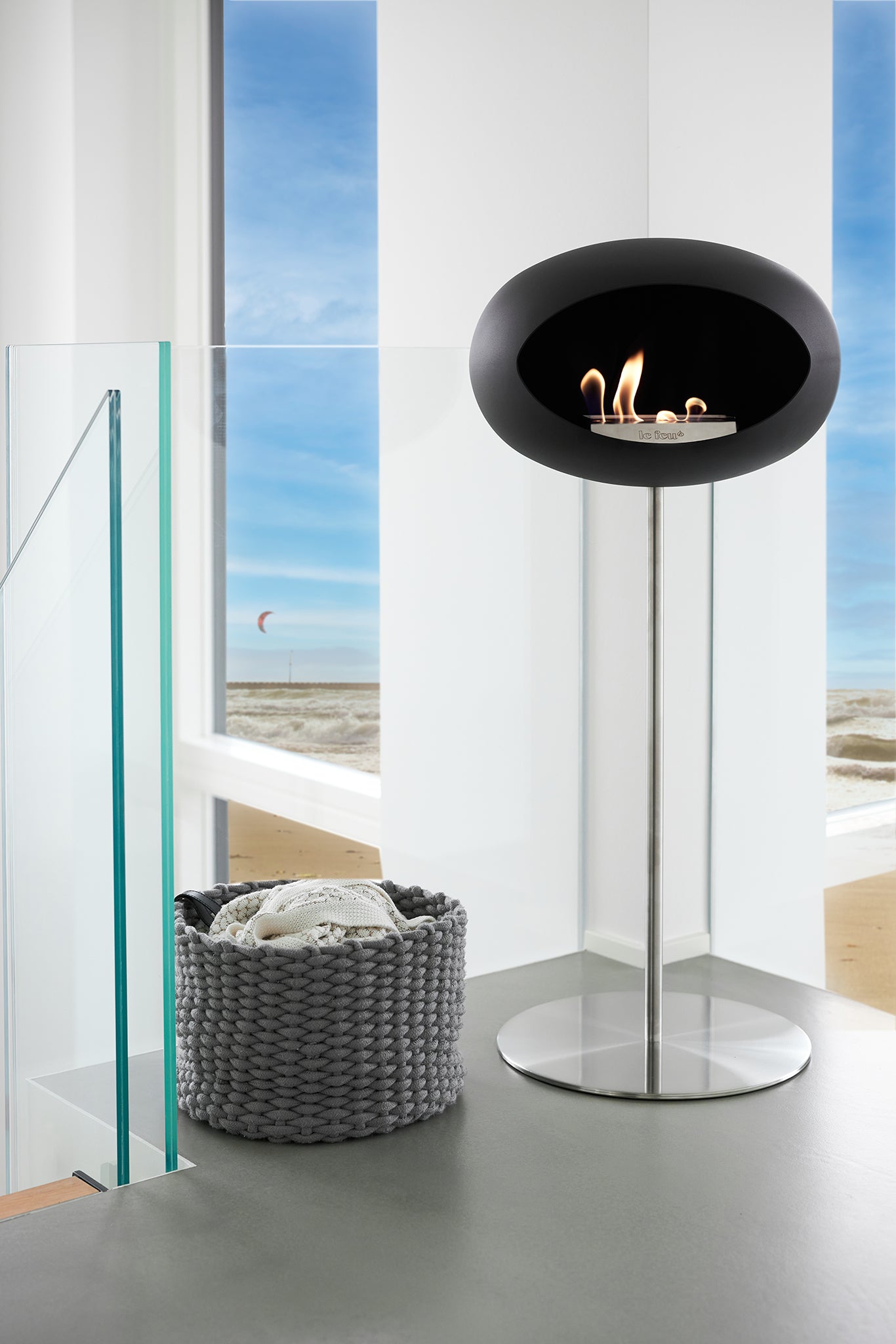 Ground Steel High White Bio Fireplace