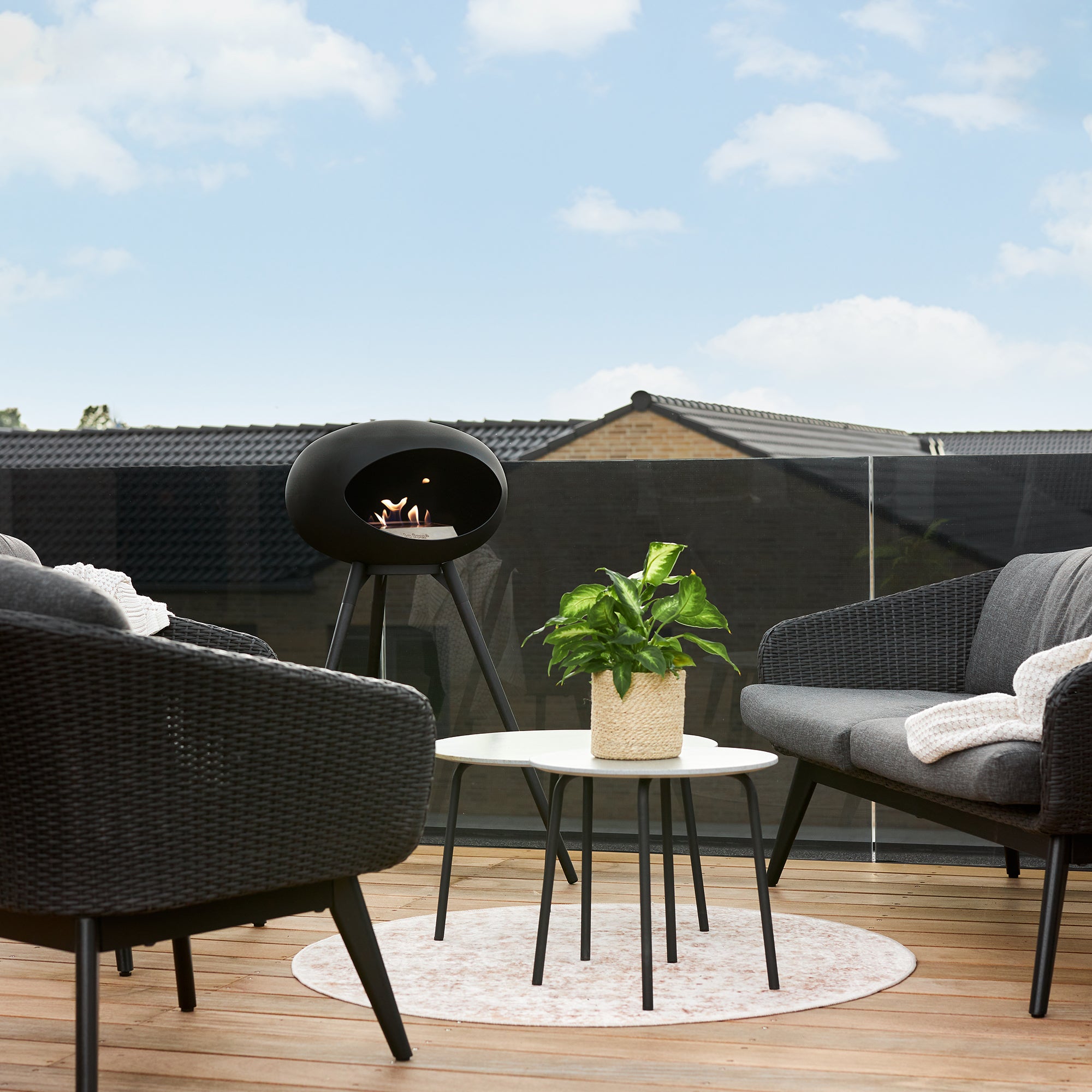 Ground Wood High Black Bio Fireplace