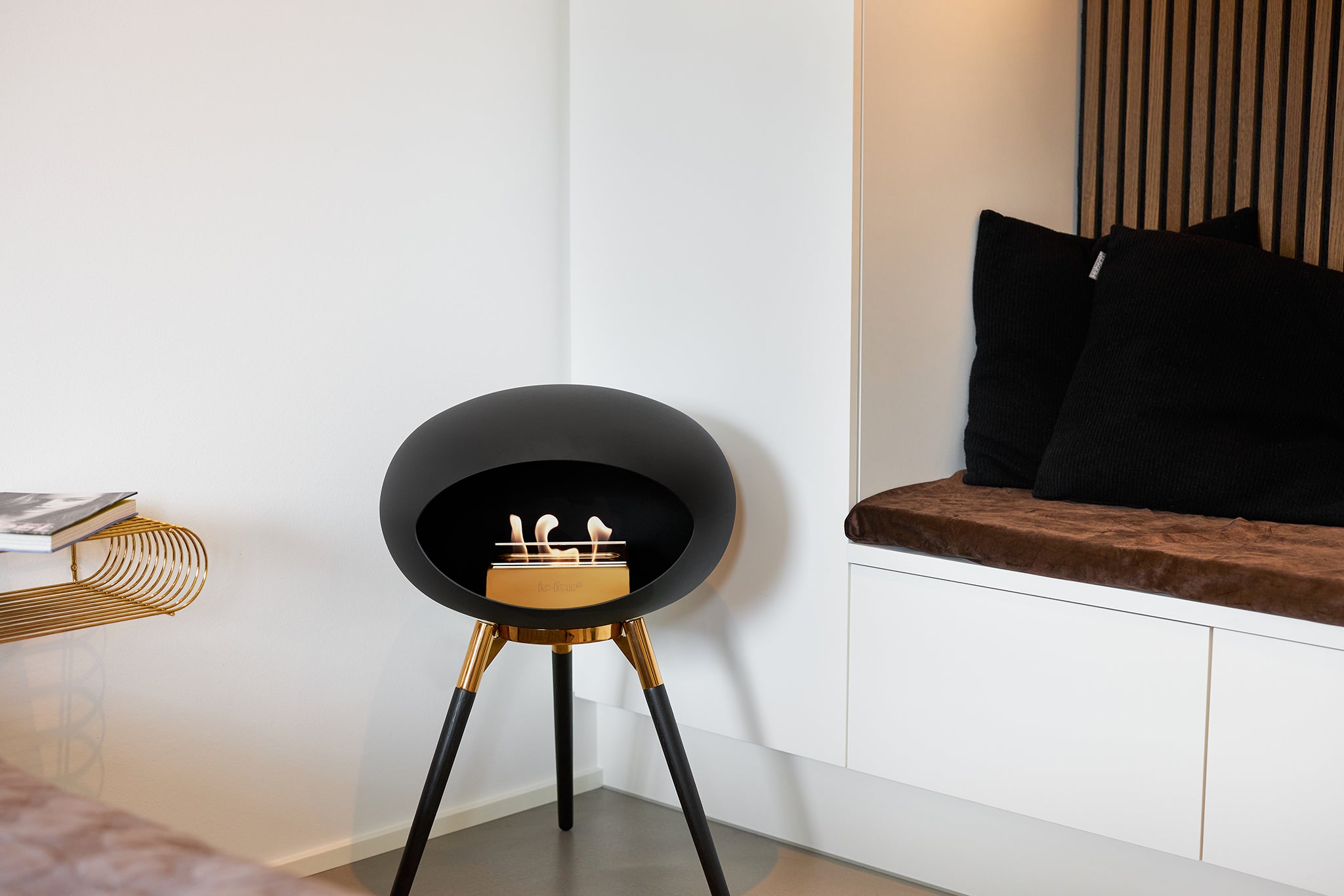 Ground Wood Low Black Bio Fireplace