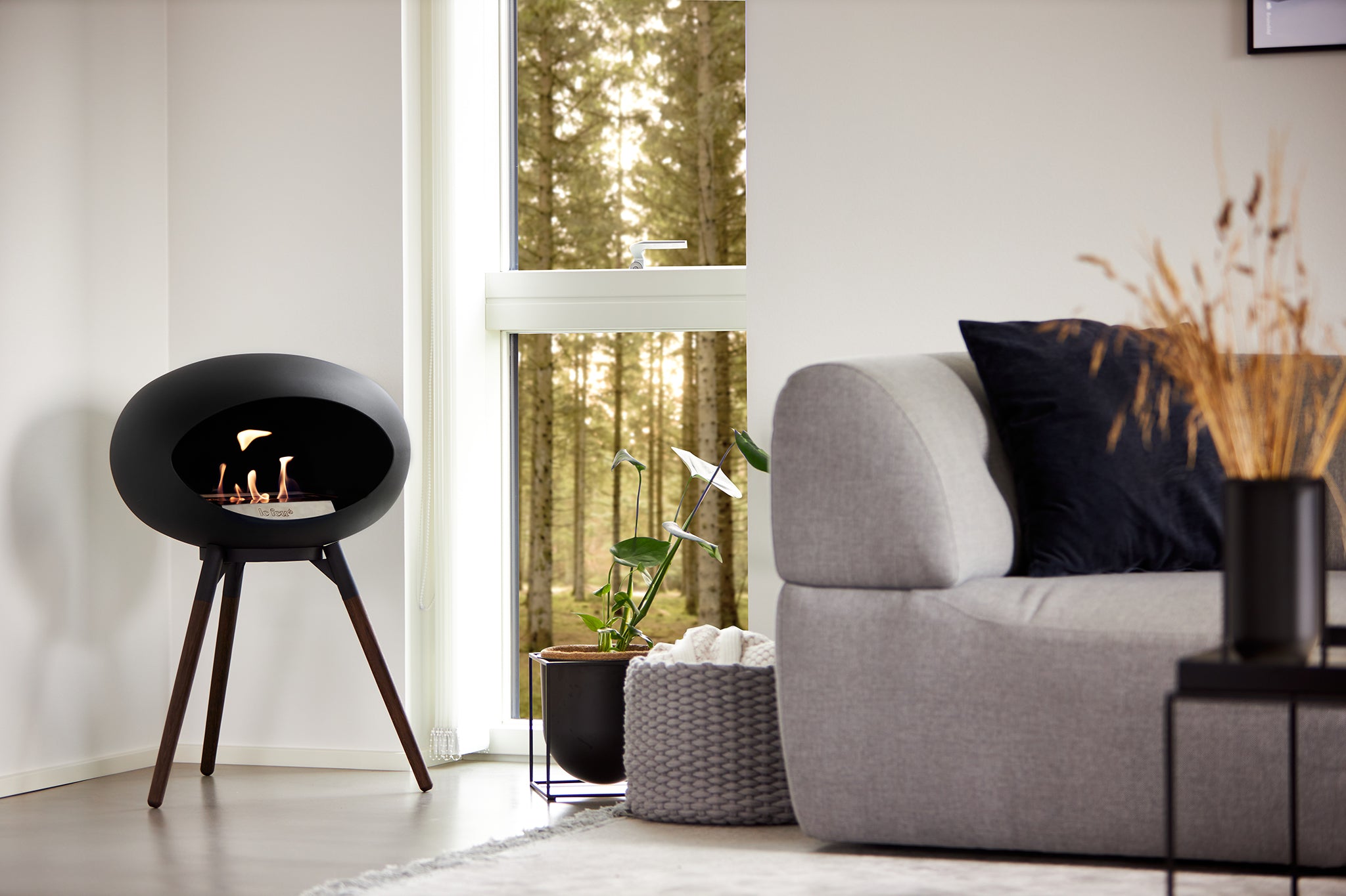 Ground Wood Low Black Bio Fireplace